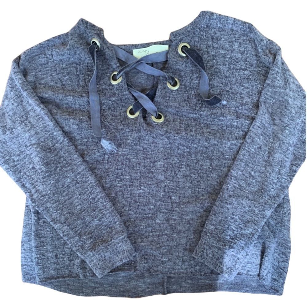 Vintage Havana lace up crop sweater